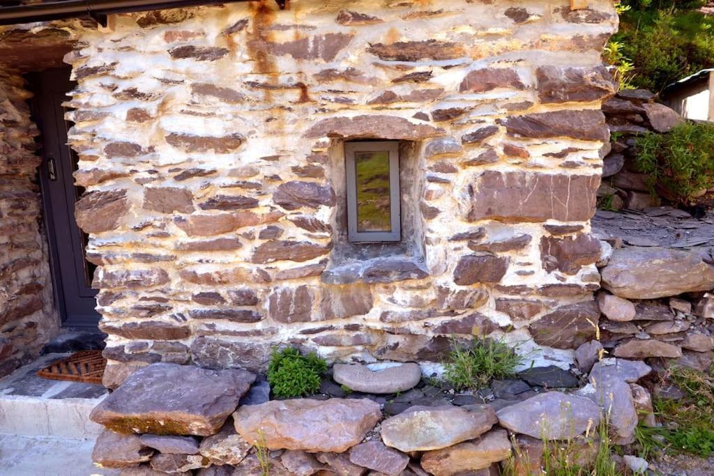 Secluded Cottage Nestled In The Beara Peninsula Killarney Ngoại thất bức ảnh